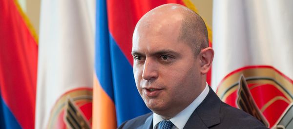 Армен Ашотян - Sputnik Արմենիա