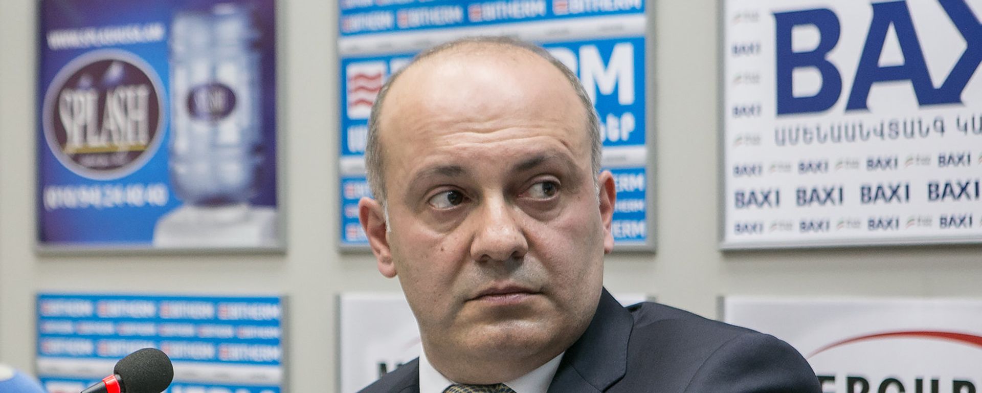 Заместитель начальника следственного управления СНБ, руководитель следственной группы по делу Артура Варданяна Микаэл Амбарцумян - Sputnik Արմենիա, 1920, 19.08.2021