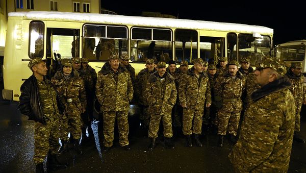 Добровольцы в Нагорном Карабахе - Sputnik Армения