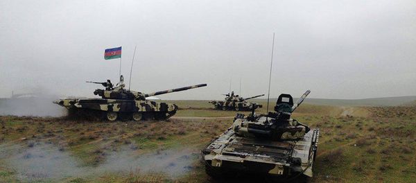 Азербайджанские танки - Sputnik Արմենիա