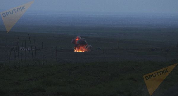 Сбитый азербайджанский беспилотник - Sputnik Армения