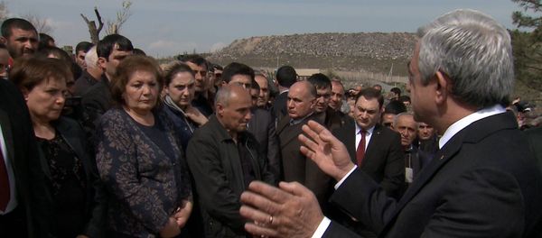 ՀՀ ՆԱԽԱԳԱՀԸ ԵՌԱԲԼՈՒՐՈՒՄ ՎԵՐՋԻՆ ՀՐԱԺԵՇՏՆ Է ՏՎԵԼ ԶՈՀՎԱԾ ԶԻՆՎՈՐԻՆ - Sputnik Արմենիա