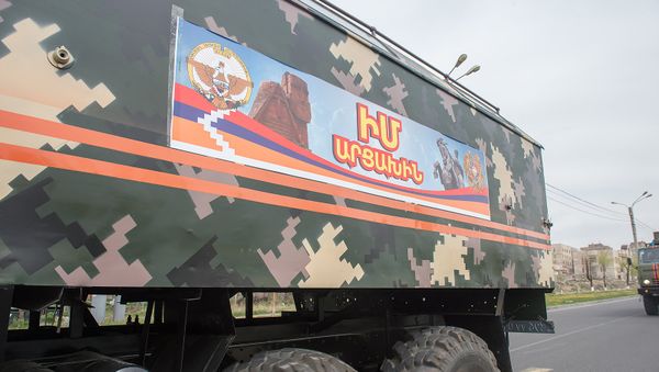 Гуманитарная помощь из Армении  в Нагорный Карабах - Sputnik Армения