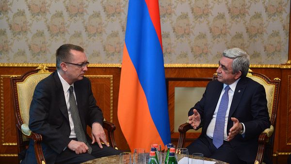 ՀՀ նախագահ Սերժ Սարգսյանն այսօր ընդունել է ՄԱԿ-ի Գլխավոր քարտուղարի քաղաքական հարցերով տեղակալ Ջեֆֆրի Ֆելթմանին - Sputnik Արմենիա