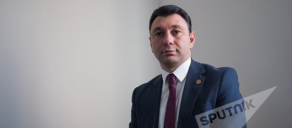 Эдуард Шармазанов Эдуард Шармазанов - Sputnik Армения