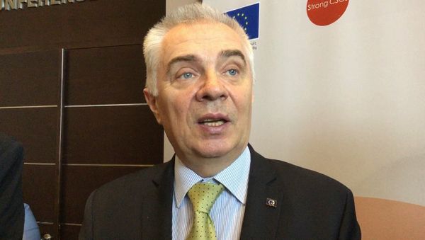 Журналисты вынудили главу делегации ЕС в Армении заговорить о Карабахе - Sputnik Армения