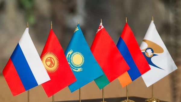 Совещание ЕЭК на уровне руководителей антимонопольных органов государств Евразийского экономического союза (ЕАЭС) и Члена Коллегии (Министра) по конкуренции и антимонопольному регулированию Евразийской экономической комиссии Нурлана Алдабергенова - Sputnik Армения