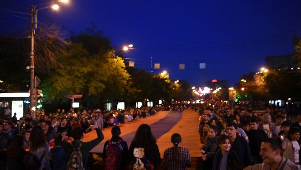 Ջահերով երթ՝ Երևանում - Sputnik Արմենիա