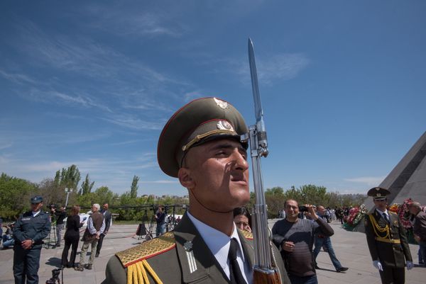 Факт Геноцида армян признан многими странами, в частности, Уругваем, Россией, Францией, Литвой, нижней палатой парламента Италии, большинством штатов США, а также парламентами Люксембурга, Австрии, Чили, Греции, Кипра, Аргентины, Бельгии, Уэльса, Национальным Советом Швейцарии, Палатой общин парламента Канады и сеймом Польши. Факт Геноцида армян признан многими странами, в частности, Уругваем, Россией, Францией, Литвой, нижней палатой парламента Италии, большинством штатов США, а также парламентами Люксембурга, Австрии, Чили, Греции, Кипра, Аргентины, Бельгии, Уэльса, Национальным Советом Швейцарии, Палатой общин парламента Канады и сеймом Польши. - Sputnik Армения