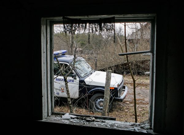 Зачем голые шахтеры бегают вокруг реактора: эксперт о минусах и плюсах сериала Чернобыль - Sputnik Армения