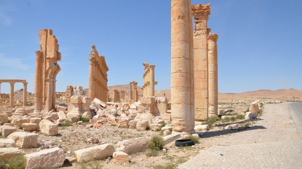 Пальмира, Сирия. Развалины величественных сооружений, принадлежащих к числу лучших образцов древнеримской архитектуры и признанных ЮНЕСКО памятником Всемирного наследия.  - Sputnik Армения