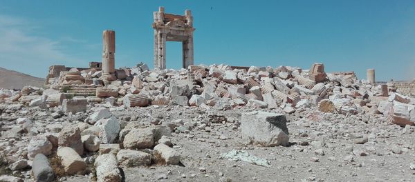 Пальмира, Сирия. Развалины величественных сооружений, принадлежащих к числу лучших образцов древнеримской архитектуры и признанных ЮНЕСКО памятником Всемирного наследия. Пальмира, Сирия. Развалины величественных сооружений, принадлежащих к числу лучших образцов древнеримской архитектуры и признанных ЮНЕСКО памятником Всемирного наследия. - Sputnik Армения