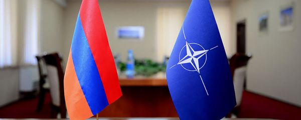 Флаги Армении и НАТО - Sputnik Армения
