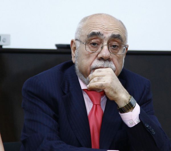 Арман Навасардян - Sputnik Արմենիա