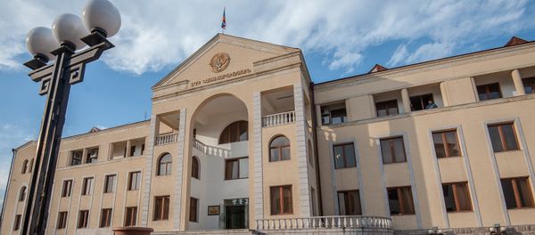 Степанакерт. Здание правительства НКР - Sputnik Արմենիա