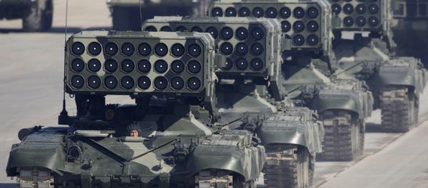Тяжелые огнеметные системы ТОС-1А Тяжелые огнеметные системы ТОС-1А - Sputnik Армения