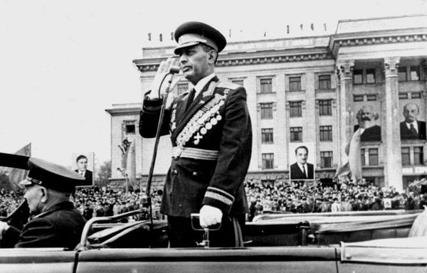 Славные подвиги военачальников-армян: как Сталин поднял тост за адмирала Исакова Славные подвиги военачальников-армян: как Сталин поднял тост за адмирала Исакова - Sputnik Армения