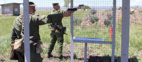 В горах Армении начались занятия с командирами взводов и рот военной базы Южного военного округа. - Sputnik Армения