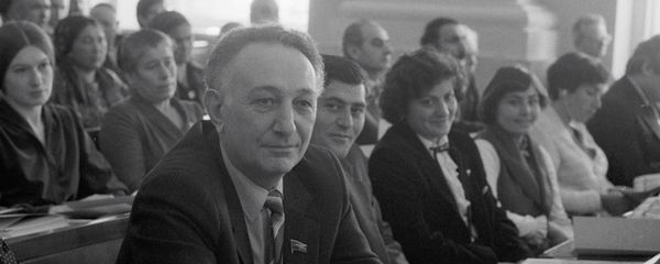 Академик Сергей Амбарцумян Академик Сергей Амбарцумян - Sputnik Армения