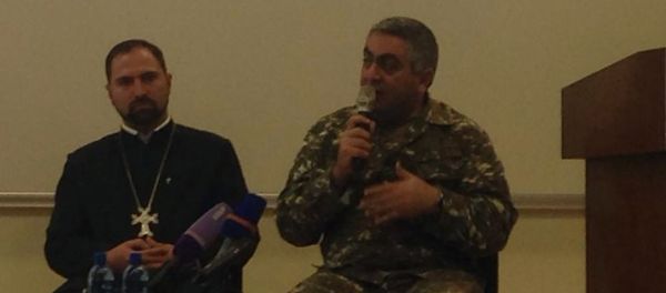 Встреча с Арцруном Ованнисяном в Американском Университете Армении - Sputnik Արմենիա