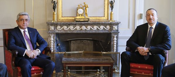 Встреча президентов Армении и Азербайджана Сержа Саргсяна и Ильхама Алиева в Швейцарии Встреча президентов Армении и Азербайджана Сержа Саргсяна и Ильхама Алиева в Швейцарии - Sputnik Армения