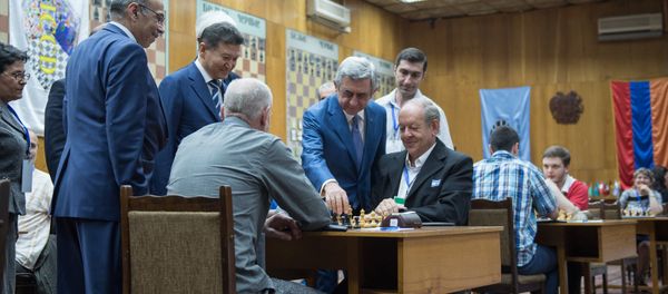 Президент Армении Серж Саргсян и президент ФИДЕ Кирсан Илюмжинов присутствовал на церемонии открытия чемпионата мира по шахматам среди глухих - Sputnik Армения