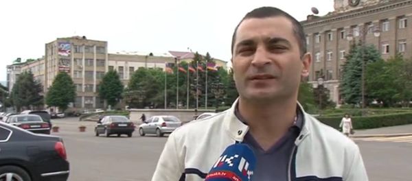 Известный боксер Вик Дарчинян призывает провести каникулы в Карабахе Известный боксер Вик Дарчинян призывает провести каникулы в Карабахе - Sputnik Армения