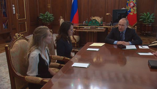 СПУТНИК_Путин поблагодарил родных погибших журналистов за просьбу помиловать Савченко - Sputnik Армения