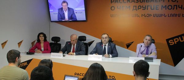 Видеомост Ереван – Москва – Баку на тему: «Перспективы российского посредничества в решении Нагорно-Карабахского конфликта» - Sputnik Армения