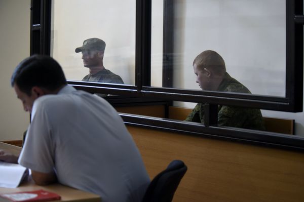 Суд над рядовым РФ Валерием Пермяковым Суд над рядовым РФ Валерием Пермяковым - Sputnik Армения