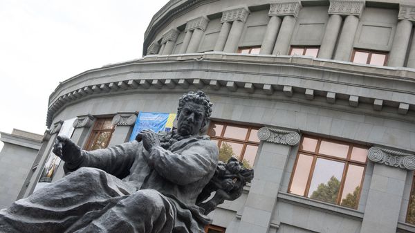 Здание Оперы. Ереван  - Sputnik Армения