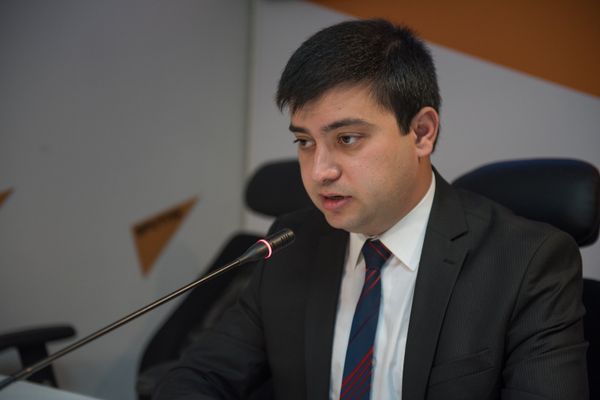 Пресс-конференция, посвященная открытию Школы публичной дипломатии. Тигран Шадунц  - Sputnik Արմենիա
