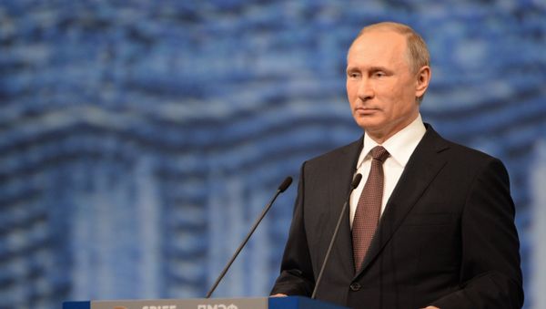 Рабочая поездка президента РФ В. Путина в Санкт-Петербург. День второй - Sputnik Армения