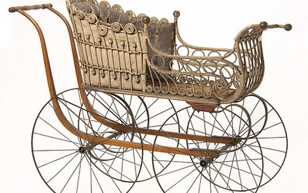 Детская коляска 1890-1899 годов Детская коляска 1890-1899 годов - Sputnik Армения