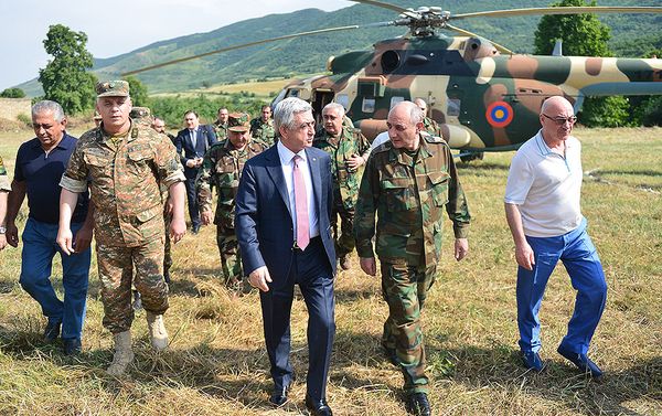 ՀՀ նախագահն Արցախում - Sputnik Արմենիա