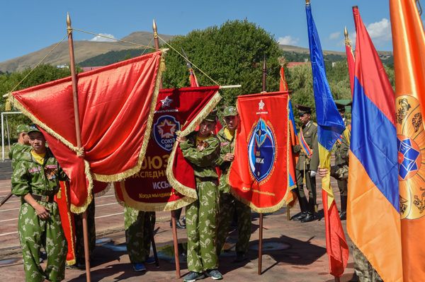 Военно-спортивный сбор “Наследники Победы” в Армении Военно-спортивный сбор “Наследники Победы” в Армении - Sputnik Армения