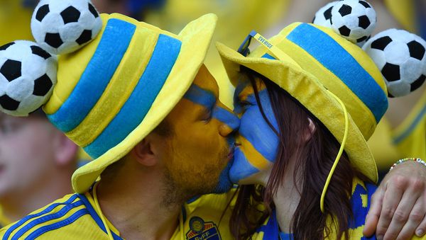 Футбол. Чемпионат Европы - 2016. Болельщики Швеции - Sputnik Армения