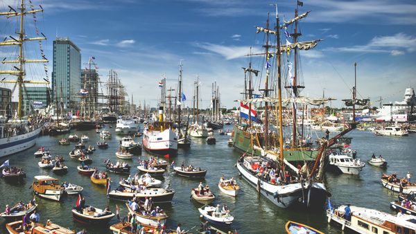 Крупнейший парад надводных кораблей SAIL Amsterdam - Sputnik Армения