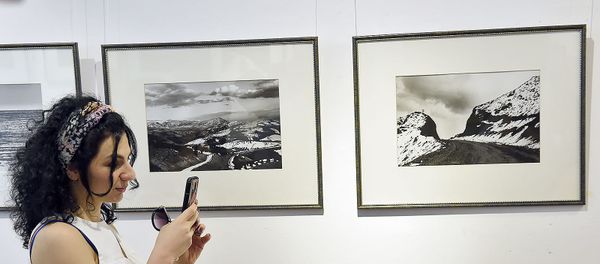 Фотовыставка Дорога знаменитого иранского кинорежиссера Аббаса Киаростами Фотовыставка Дорога знаменитого иранского кинорежиссера Аббаса Киаростами - Sputnik Армения