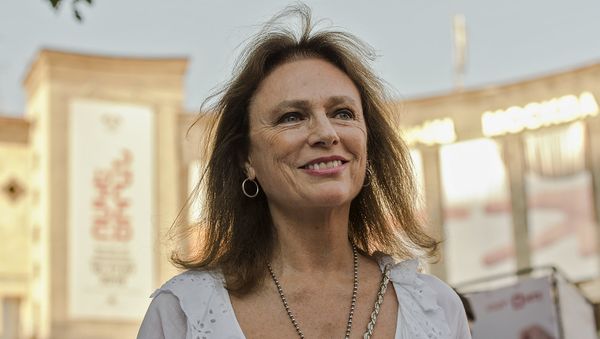 Жаклин Биссет - Sputnik Армения