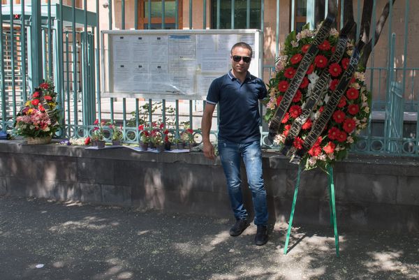 Жители армянской столицы и не только скорбят вместе с жителями Ниццы - Sputnik Армения