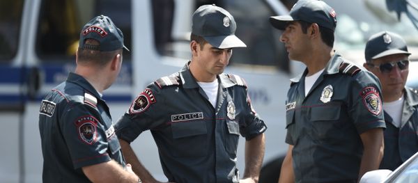 Сотрудники полиции Армении - Sputnik Армения