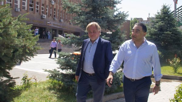 Евгений Касперский и Армен Дарбинян - Sputnik Армения
