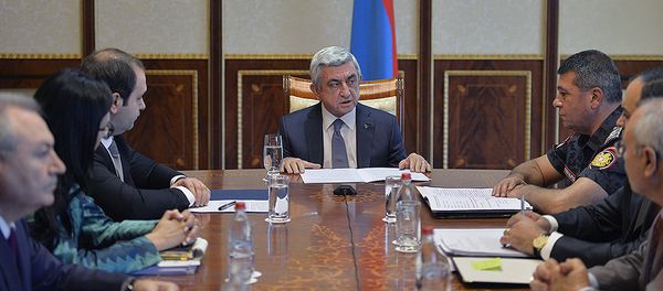 Совещание президента Армении Сержа Саргсяна с руководителями правоохранительных органов Совещание президента Армении Сержа Саргсяна с руководителями правоохранительных органов - Sputnik Армения