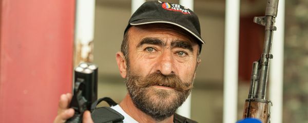 Члены вооруженной группы, захватившей здание полка ППС в Ереване. Павлик Манукян - Sputnik Армения