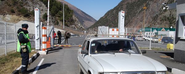 Автомобильный пункт пропуска Верхний Ларс открылся на грузино-российской границе Автомобильный пункт пропуска Верхний Ларс открылся на грузино-российской границе - Sputnik Армения