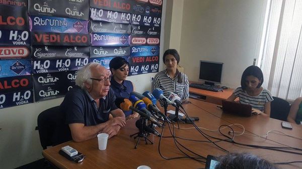 Акоп Аветикян и Тагуи Товмасян - Sputnik Արմենիա