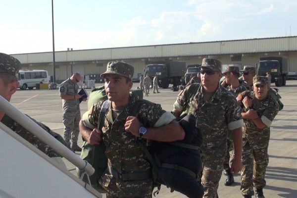 Военнослужащие Минобороны Армении отправляются на учения в США Военнослужащие Минобороны Армении отправляются на учения в США - Sputnik Армения