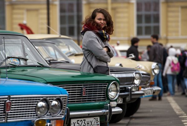 Выставка ретро-автомобилей в Санкт-Петербурге - Sputnik Армения