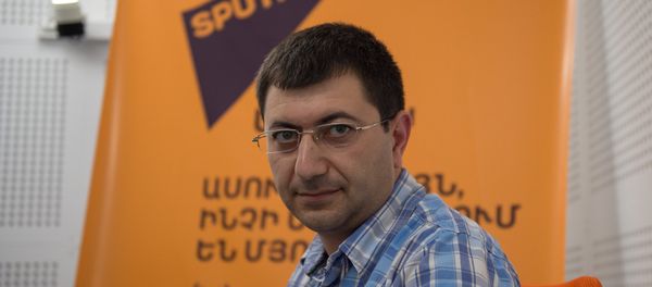 Арсен Султанян в гостях у радио Sputnik Армения - Sputnik Արմենիա